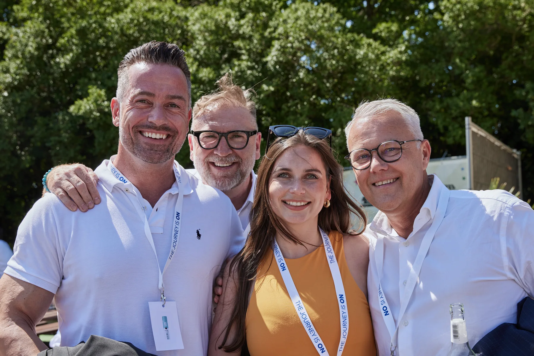 Persönliches Gespräch und Networking bei einer Unternehmensveranstaltung